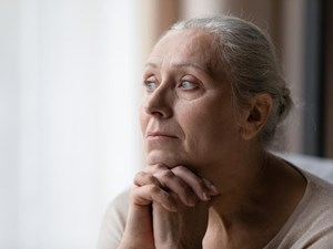 ¿Cómo afectan el duelo y la pérdida a la salud mental de las personas mayores?