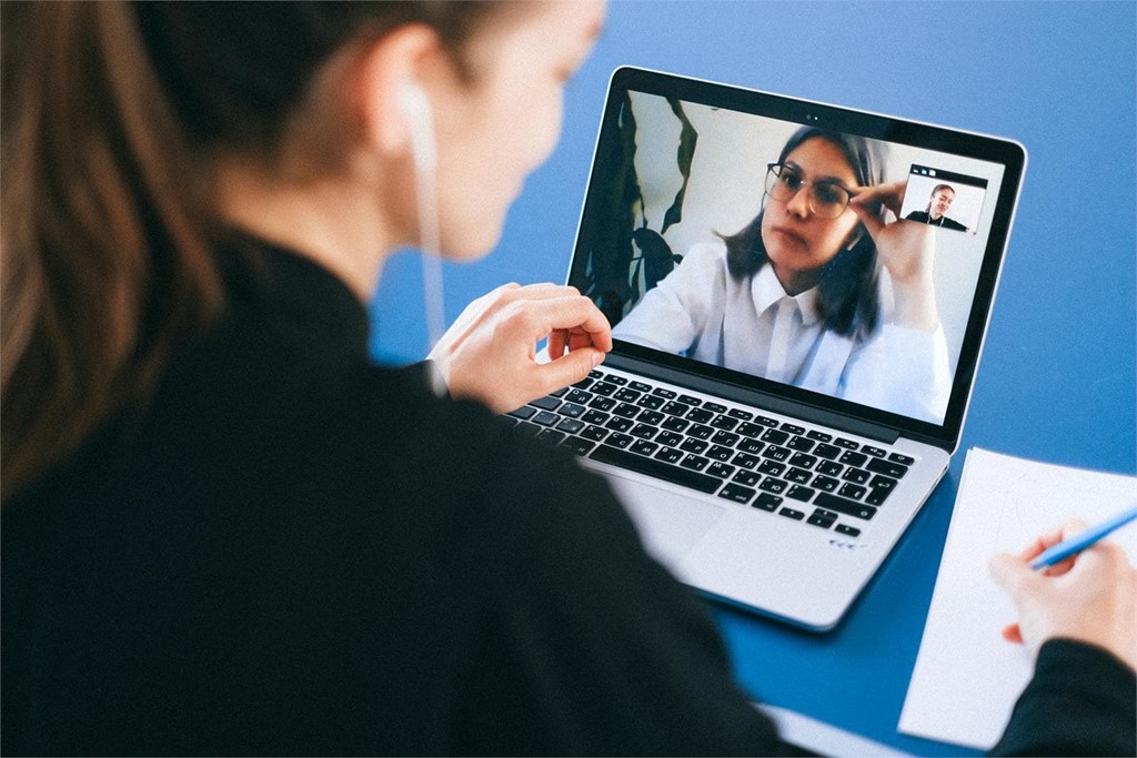 Disponemos de un servicio de terapia psiquiátrica online